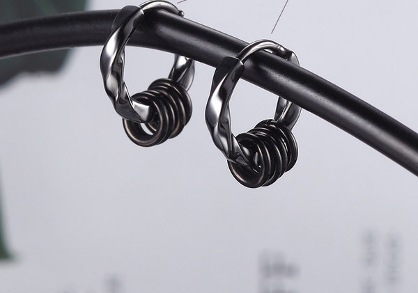 Νέο μοντέλο σκουλαρίκια δαχτυλίδια δύο χρωμάτων για άνδρες