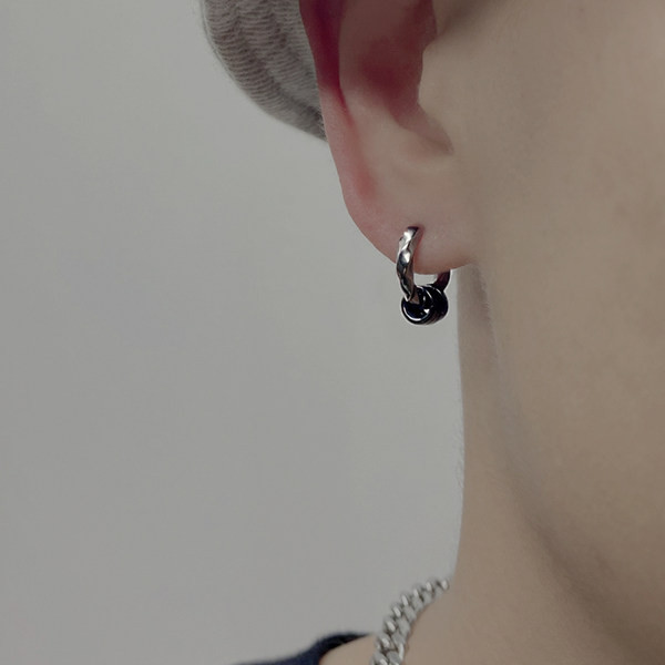 Νέο μοντέλο σκουλαρίκια δαχτυλίδια δύο χρωμάτων για άνδρες