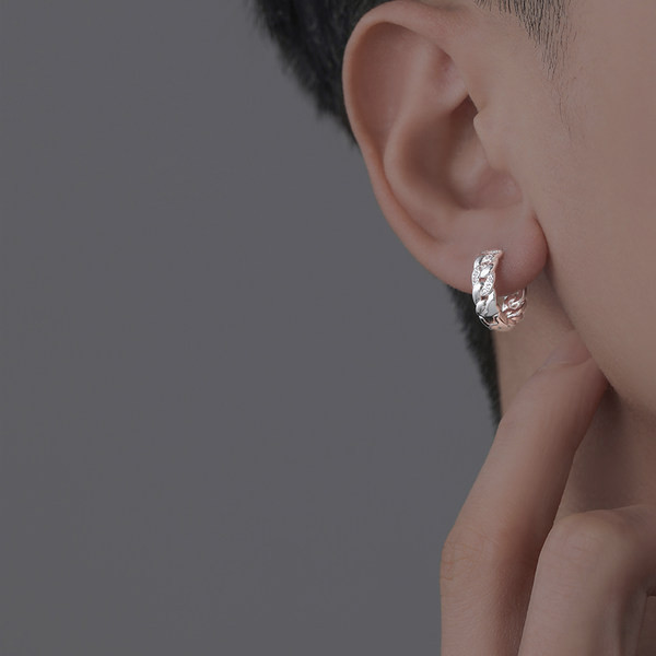 Kerek alakú férfi fülbevaló