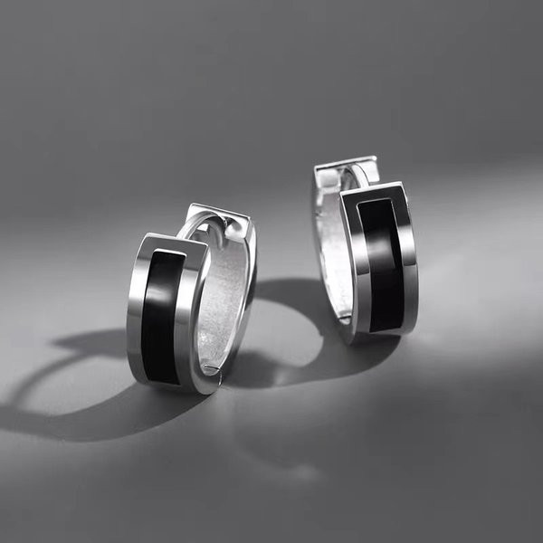 Ανδρικά δαχτυλίδια σε ασημί χρώμα με διακοσμητικές πέτρες