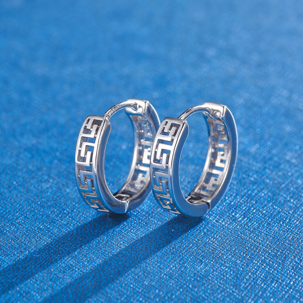 Férfi karika fülbevaló ezüst színben