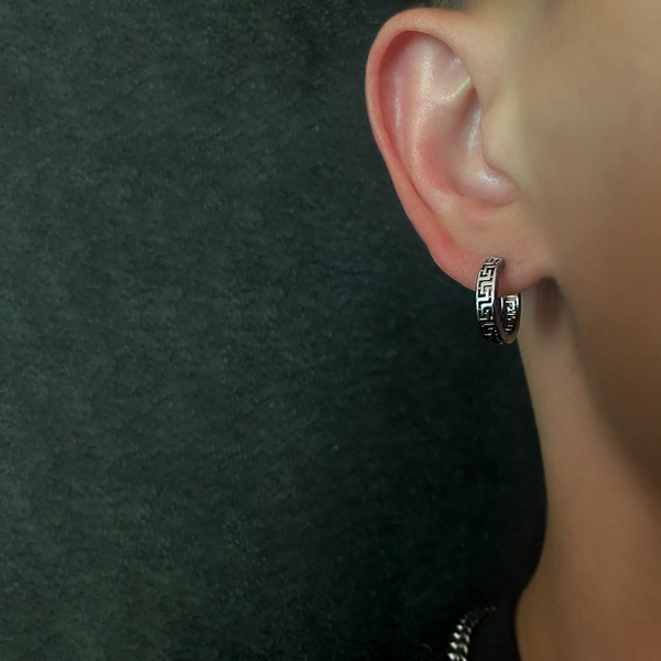 Férfi karika fülbevaló ezüst színben