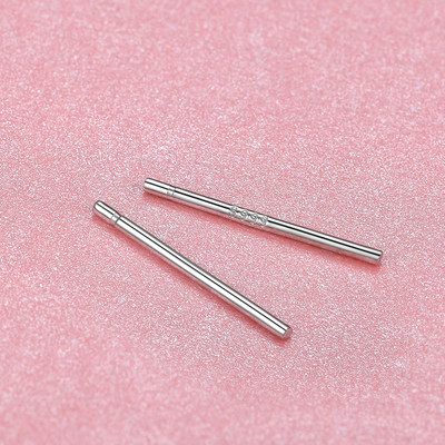 Ανδρικά σκουλαρίκια σε ασημί χρώμα - πολλά μοντέλα