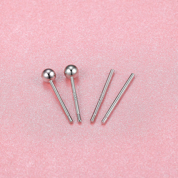 Ανδρικά σκουλαρίκια σε ασημί χρώμα - πολλά μοντέλα