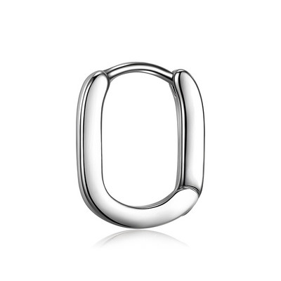 Moderns auskars sudraba un melnā krāsā