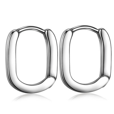 Moderns auskars sudraba un melnā krāsā