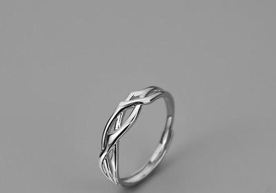 Vīriešu gredzens sudraba krāsā