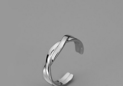 Vīriešu gredzens sudraba krāsā