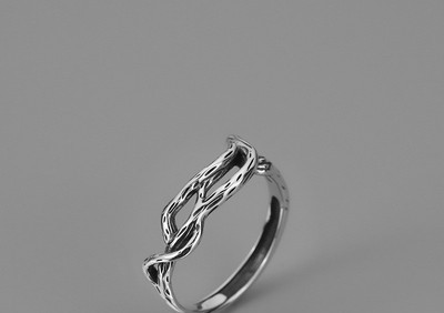 Vīriešu gredzens sudraba krāsā