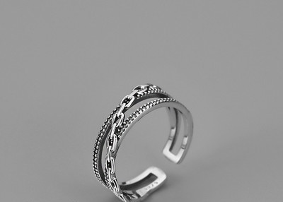 Vīriešu gredzens sudraba krāsā