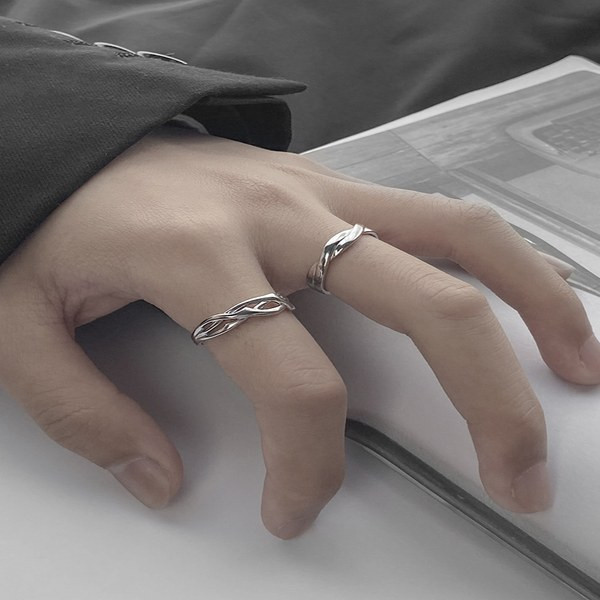 Vīriešu gredzens sudraba krāsā