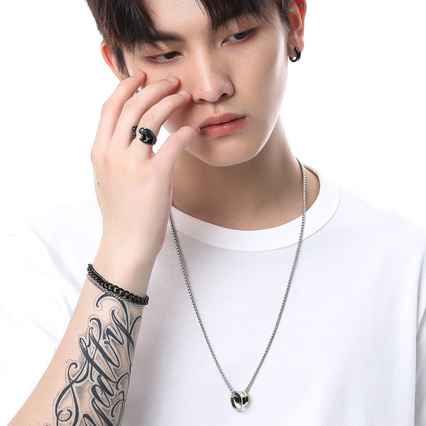 Rotējošs tērauda gredzens melnā krāsā