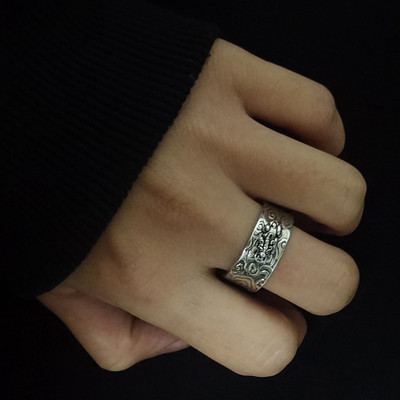 Gravēts vīriešu gredzens - plats modelis