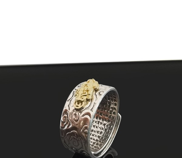 Gravēts vīriešu gredzens - plats modelis