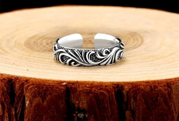 Moodne meeste sõrmus – reguleeritav