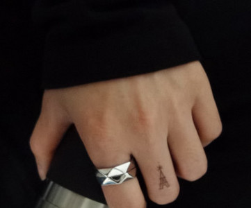 Καθαρό μοντέλο ρυθμιζόμενο δαχτυλίδι για άνδρες