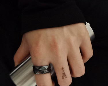 Καθαρό μοντέλο ρυθμιζόμενο δαχτυλίδι για άνδρες