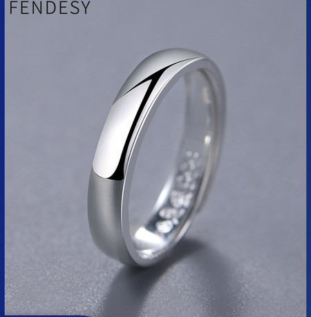 Ρυθμιζόμενο δαχτυλίδι σε ασημί χρώμα για άνδρες