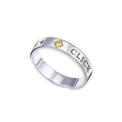 Vīriešu gredzens sudraba krāsā - ar uzrakstu un dekoratīvu akmeni