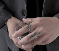 Ανδρικό δαχτυλίδι - σε ασημί χρώμα