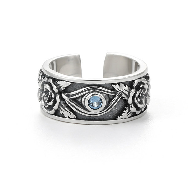 Vīriešu retro gredzens ar dekoratīvu akmeni