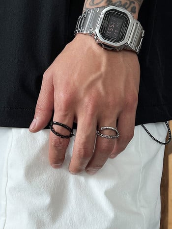 Ανδρικό δαχτυλίδι casual σε ασημί και μαύρο χρώμα
