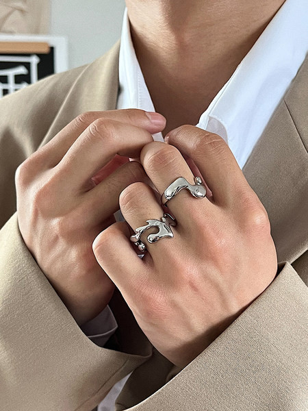 Férfi gyűrű ezüst színben - két különböző modell