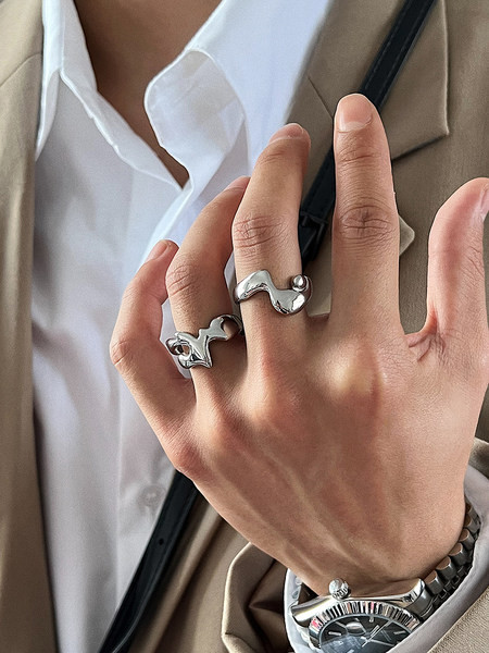 Férfi gyűrű ezüst színben - két különböző modell