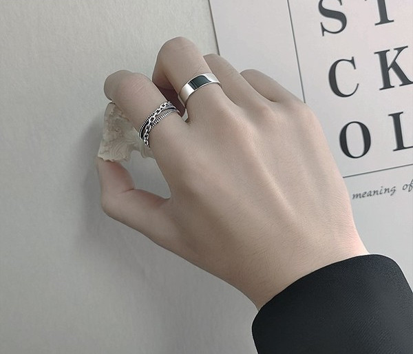 Vīriešu regulējams gredzens sudraba krāsā - vairāki modeļi