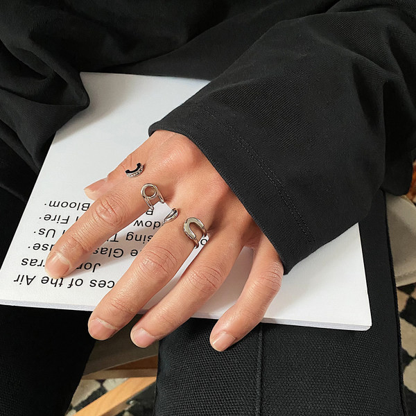 Ανδρικό δαχτυλίδι διπλής σειράς με πέτρες