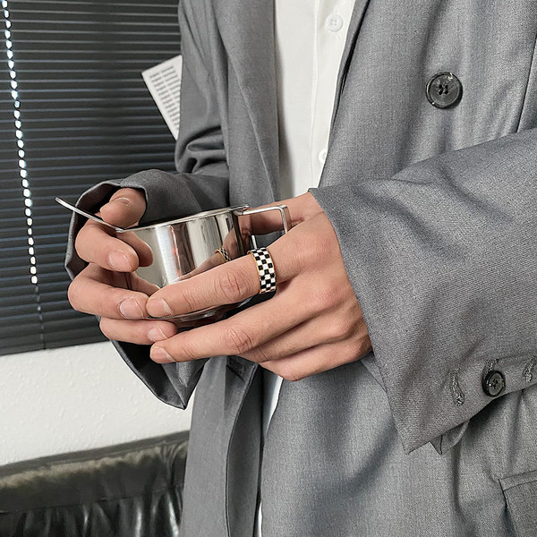 Arany színű sakkgyűrű