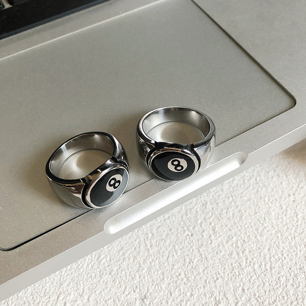 Férfi kerek titán acél gyűrű