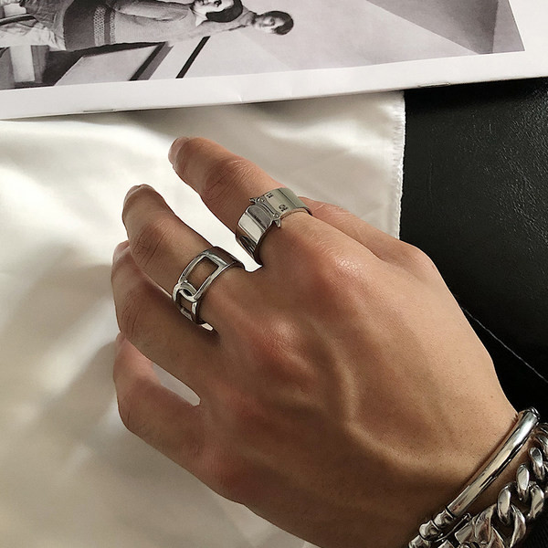 Titāna tērauda vīriešu gredzens