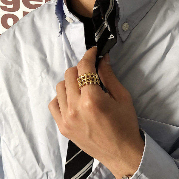 Férfi gyűrű ezüst és arany színben