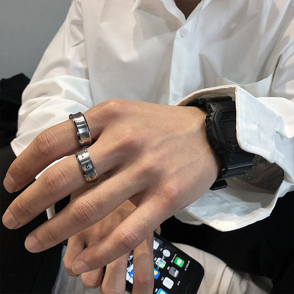 Titāna tērauda gredzens ar uzrakstu vīriešiem