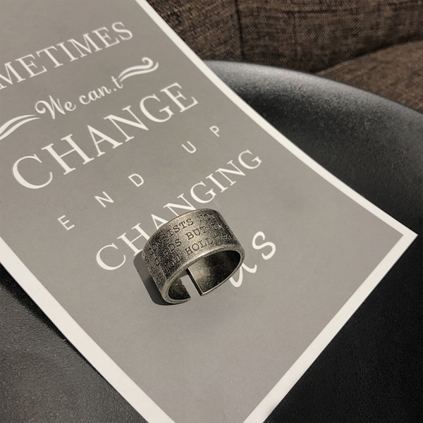 Vīriešu gredzens izgatavots no tērauda