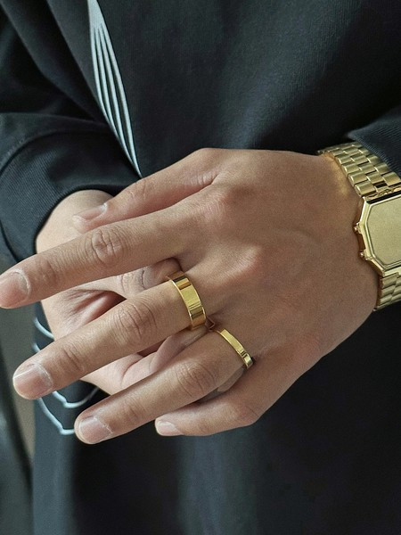 Férfi gyűrű arany és ezüst színben