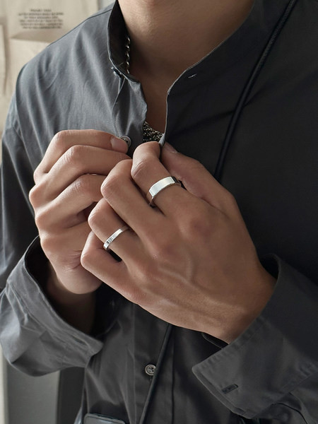 Férfi gyűrű arany és ezüst színben