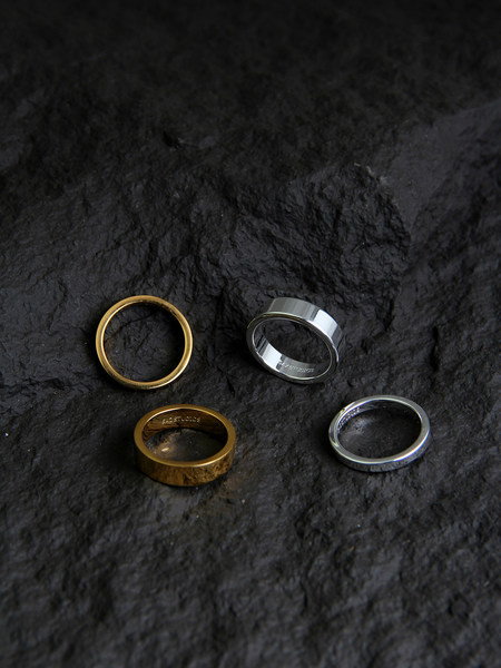 Férfi gyűrű arany és ezüst színben