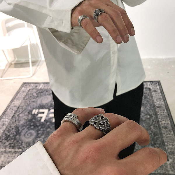 Titán acél férfi gyűrű