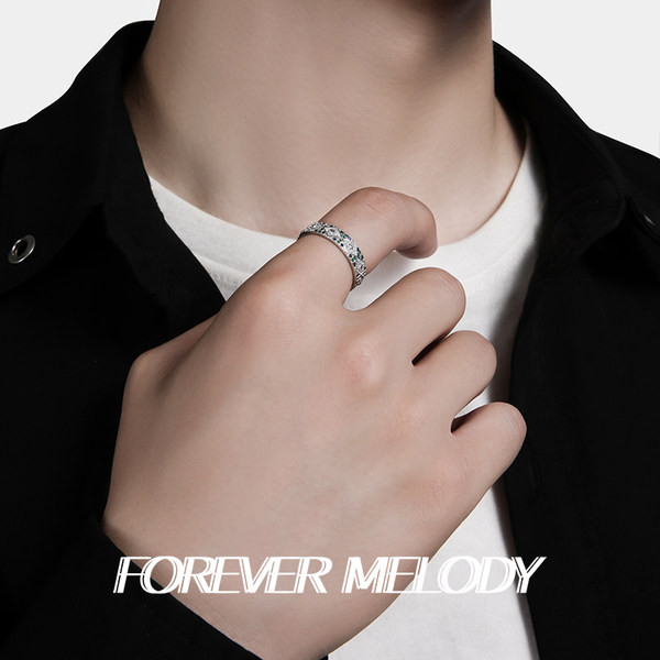 Muški svečani prsten s kamenčićima