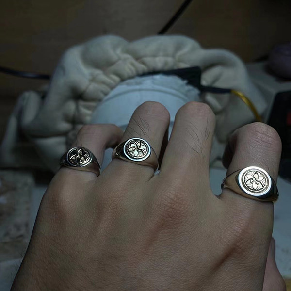 Vīriešu krekls ar apdruku