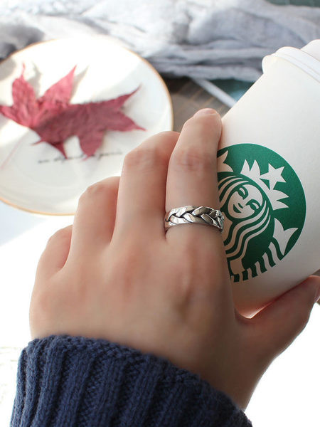 Vyriškas žiedas iš titano plieno retro modelio