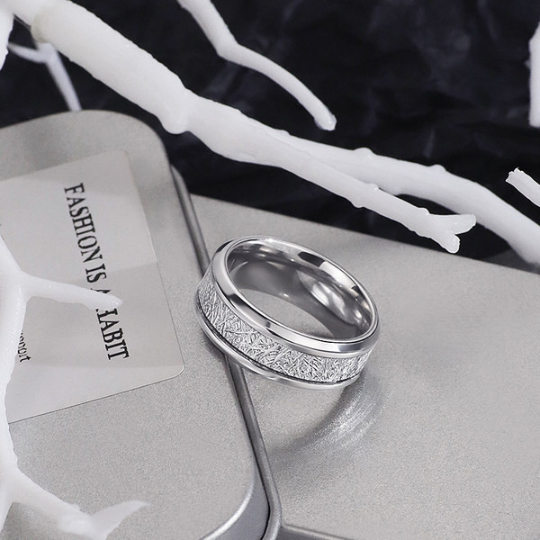 Επίσημο μοντέλο ανδρικού δαχτυλιδιού