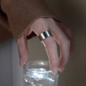 Ανδρικό καθαρό μοντέλο ρετρό δαχτυλίδι