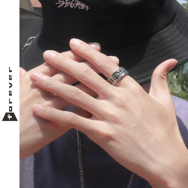 Ανδρικό vintage δαχτυλίδι από ατσάλι με εγχάρακτο σταυρό