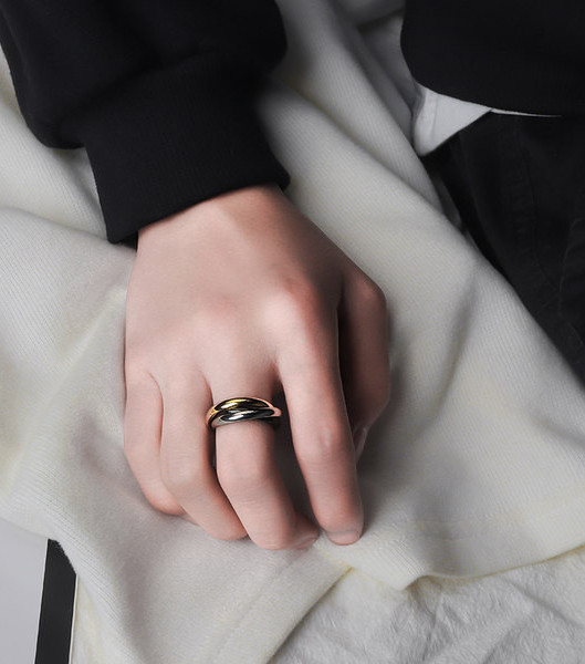 Vienkāršs vīriešu titāna tērauda gredzens