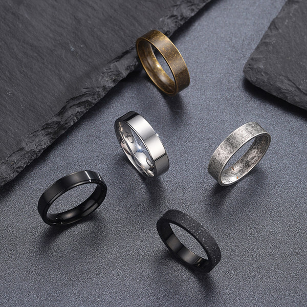 Ανδρικό δαχτυλίδι τύπου κρίκου - σε μαύρο, ασημί και χρυσό χρώμα