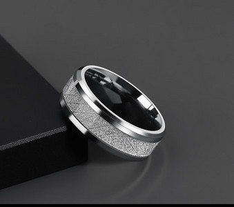 Muški prsten od titan čelika