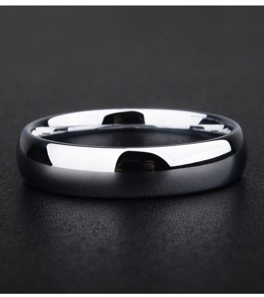 Vīriešu gredzenu tīrs modelis no titāna tērauda